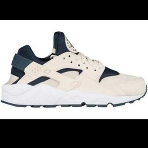 ❌SOLD❌Nike air huaraches